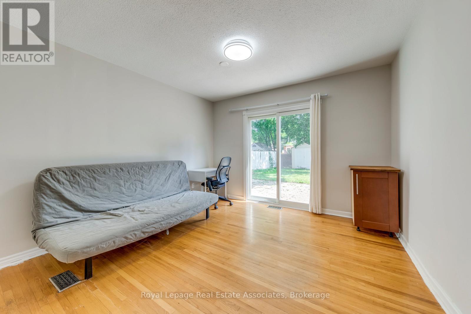 Photo 28 of Lower 1867 Sandgate Crescent, Mississauga ON
