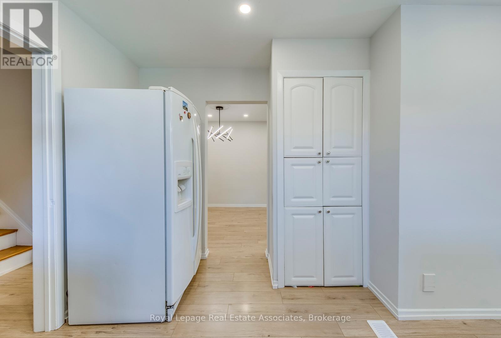 Photo 13 of Upper 1867 Sandgate Crescent, Mississauga ON