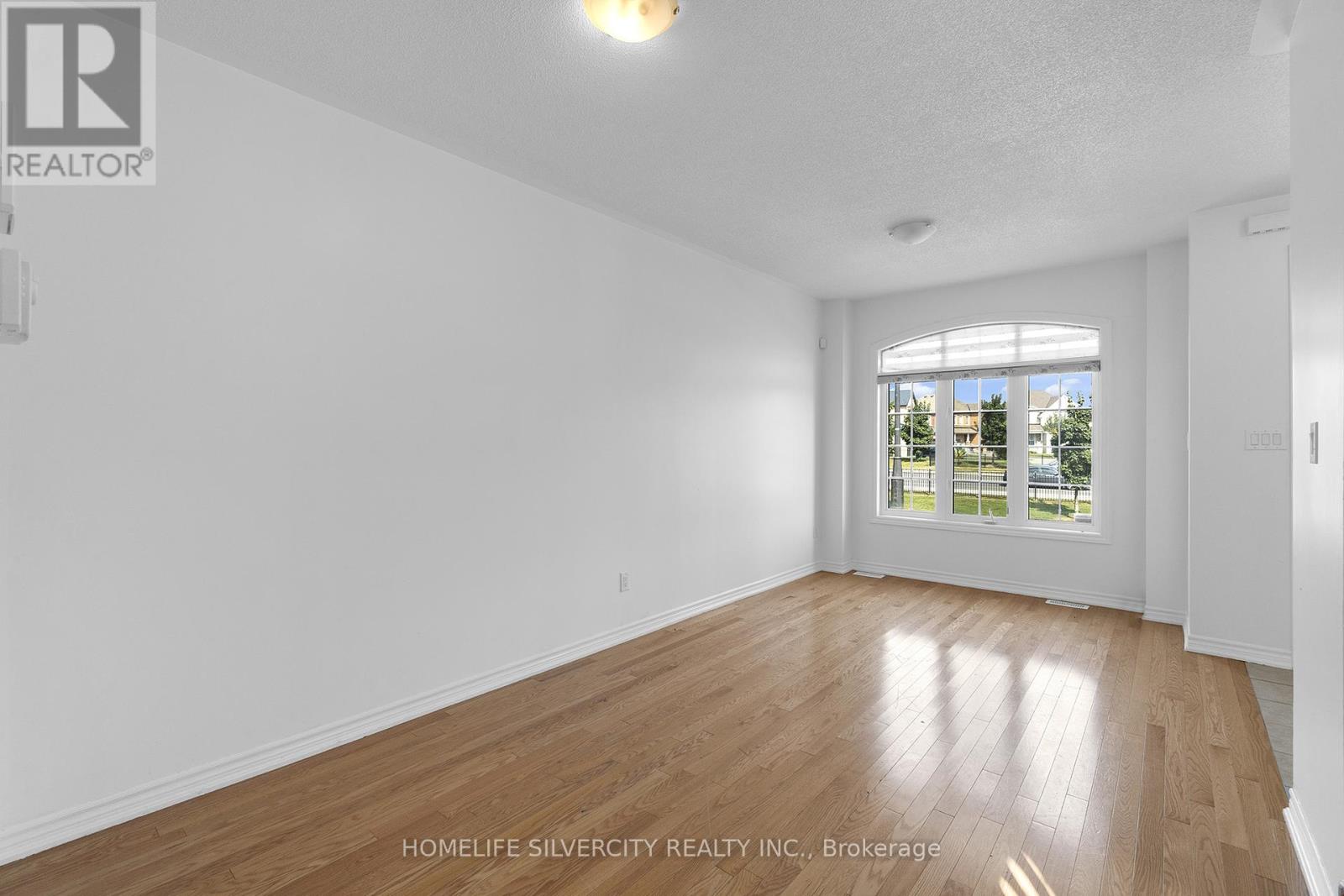 Photo 6 of 93 Education Road, Brampton ON
