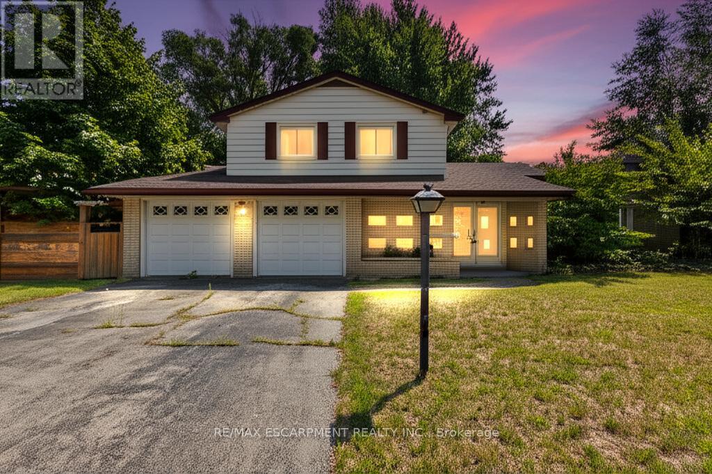 Photo 1 of 3050 Woodward Avenue, Burlington ON