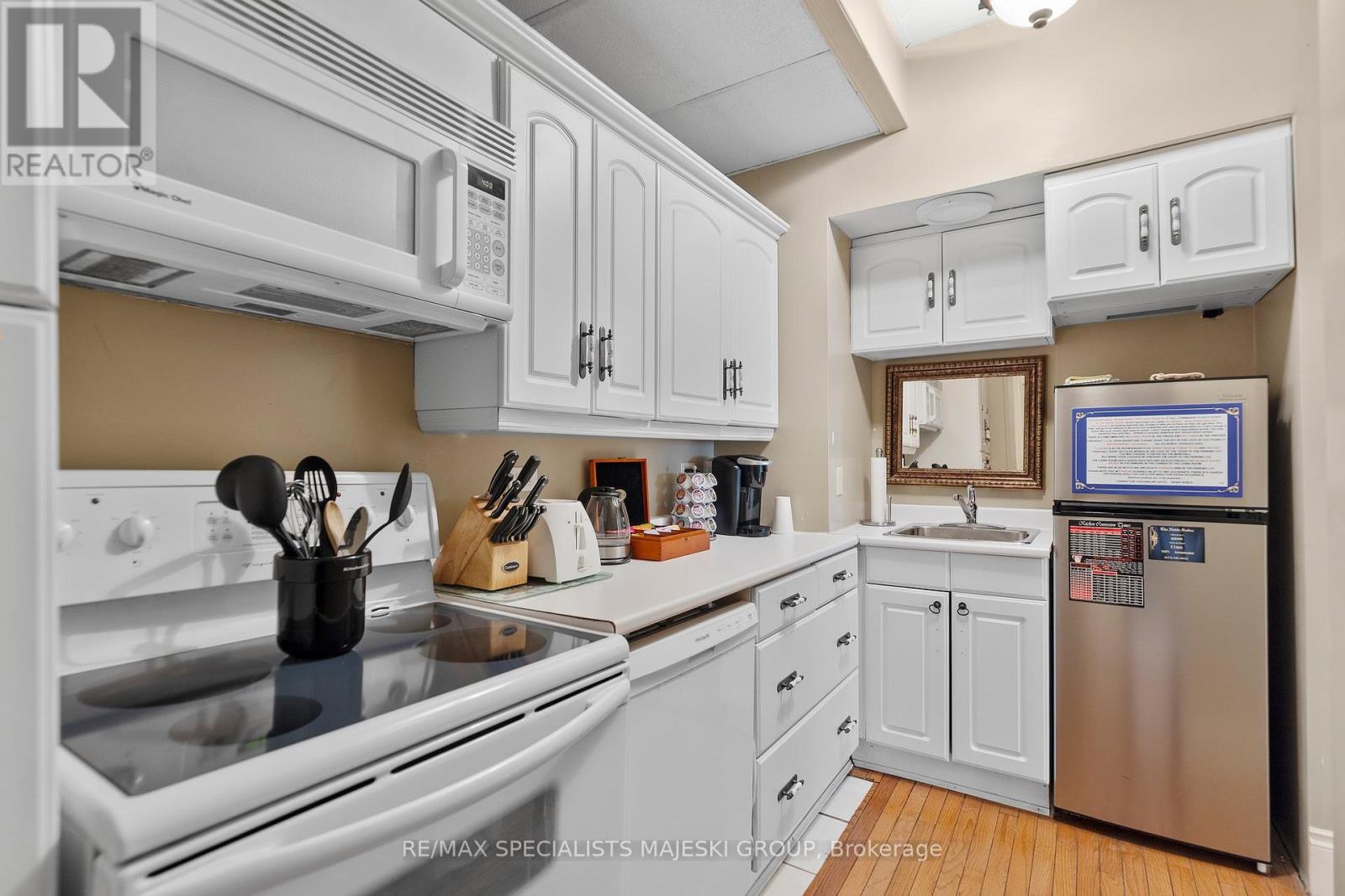 Photo 13 of 20 Broad Street, Brockville ON