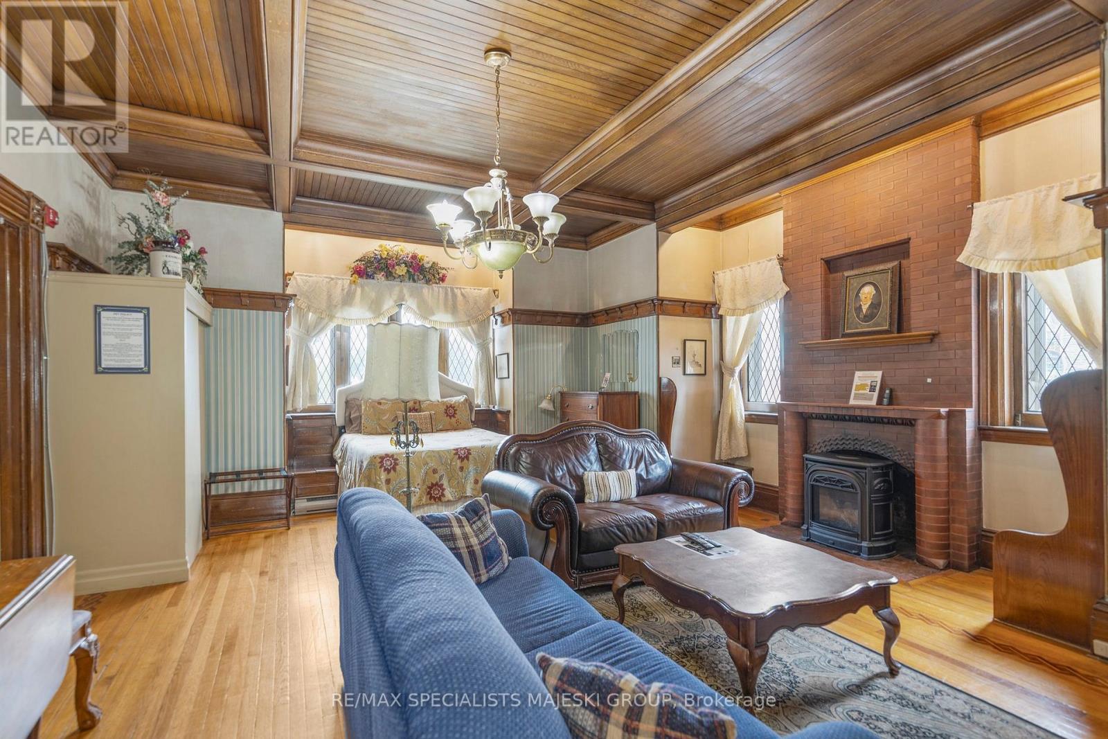 Photo 15 of 20 Broad Street, Brockville ON