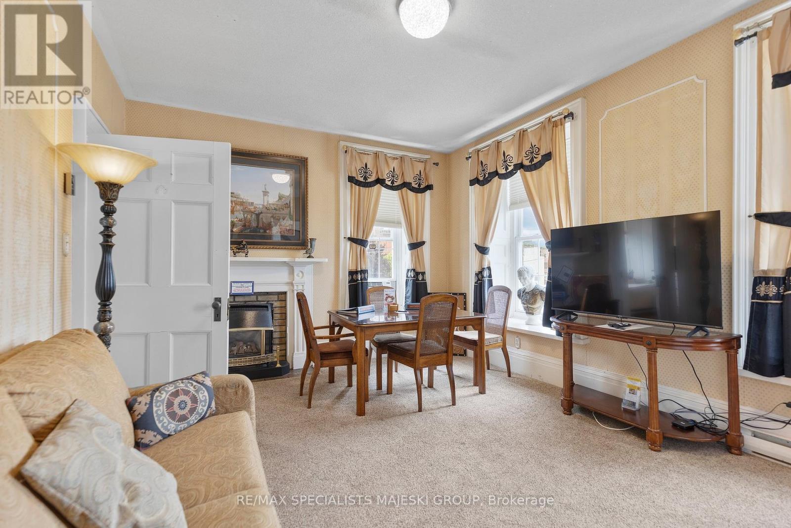 Photo 27 of 20 Broad Street, Brockville ON