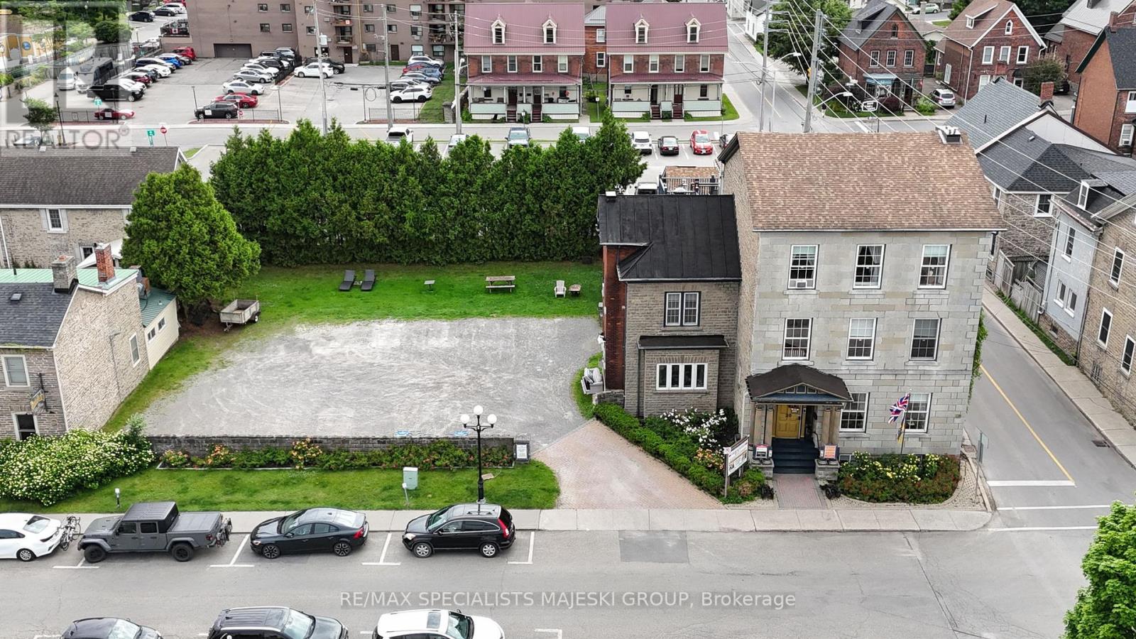 Photo 4 of 20 Broad Street, Brockville ON