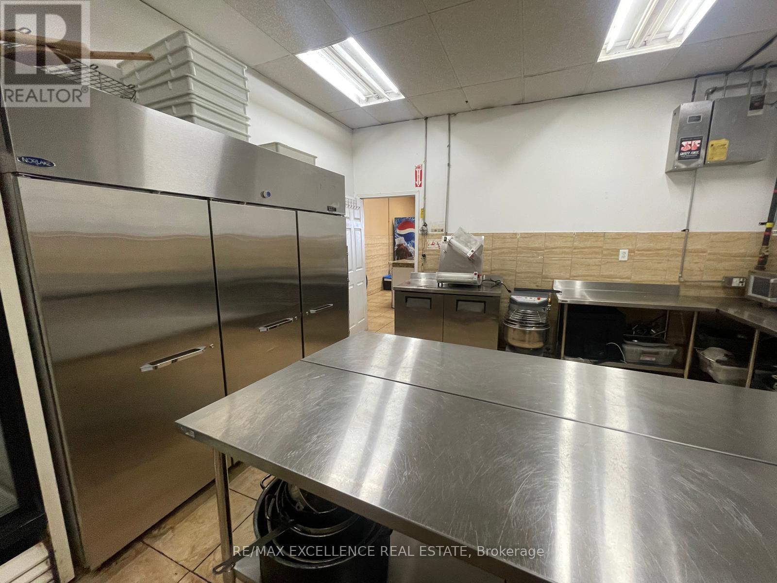 Photo 8 of Unit E 2241 Rymal Road E, Hamilton ON