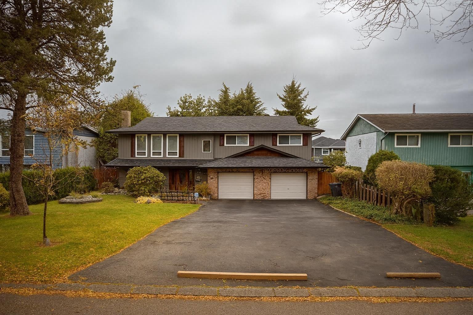 Photo 1 of 5929 181 A Street, Surrey BC