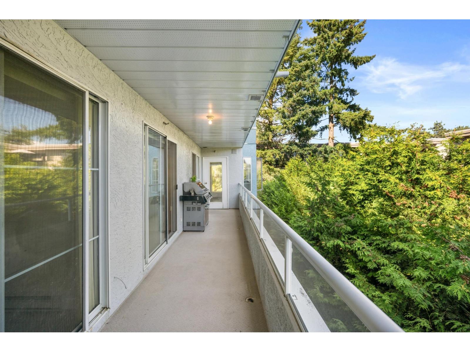 Photo 24 of 207 20350 54 Avenue, Langley BC