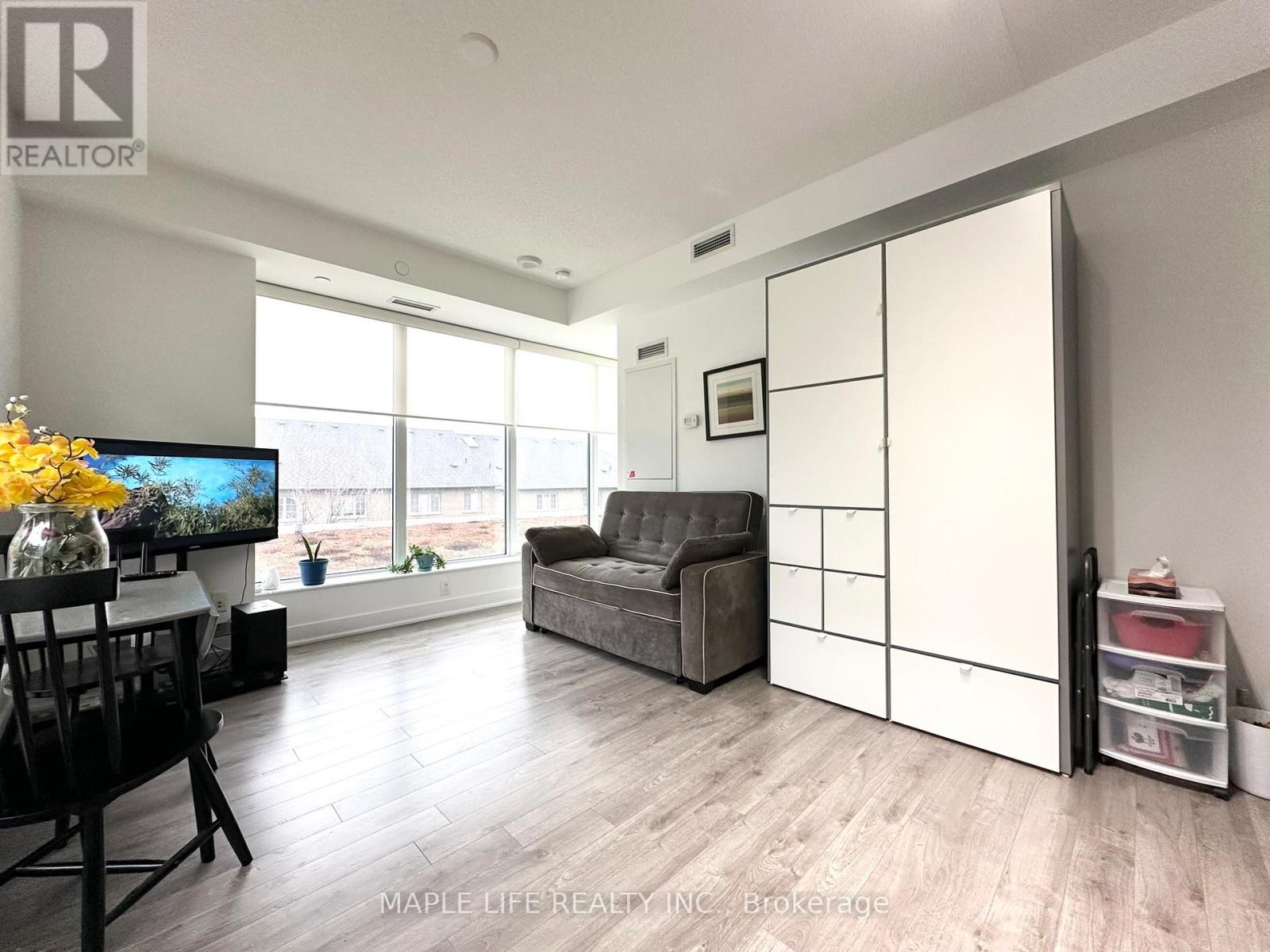 Photo 10 of 312 88 Sheppard Avenue E, Toronto ON