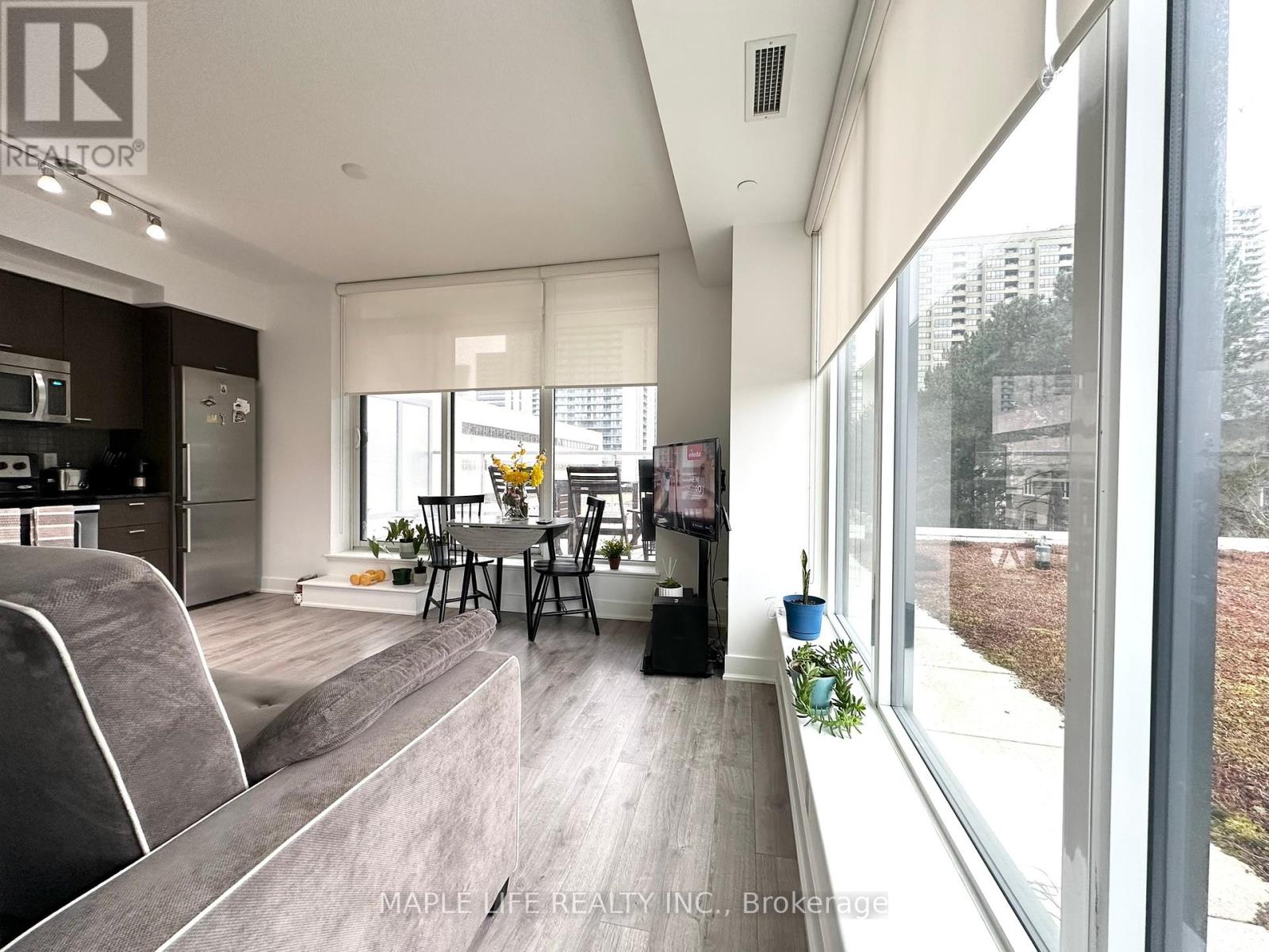 Photo 7 of 312 88 Sheppard Avenue E, Toronto ON