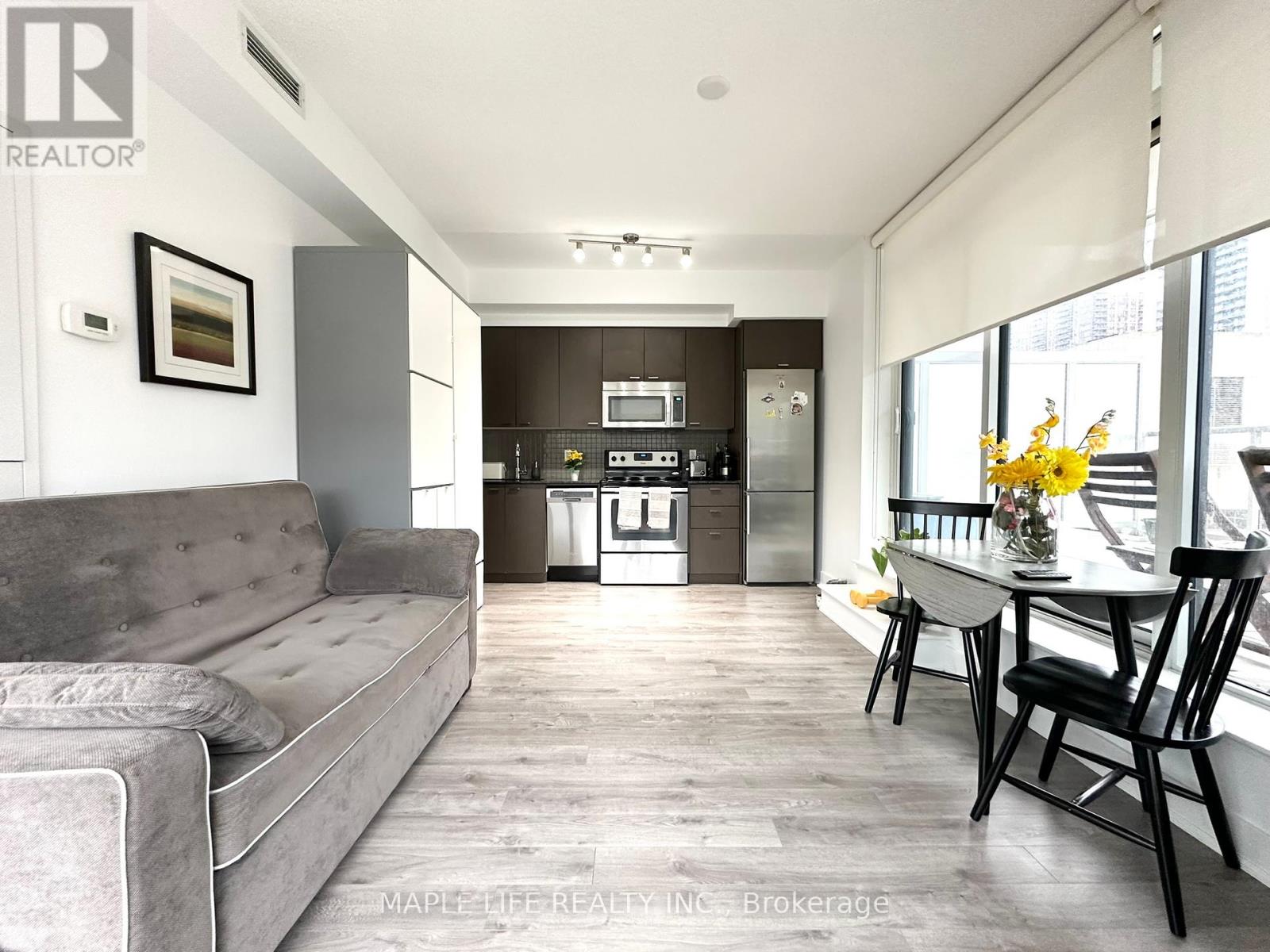 Photo 8 of 312 88 Sheppard Avenue E, Toronto ON