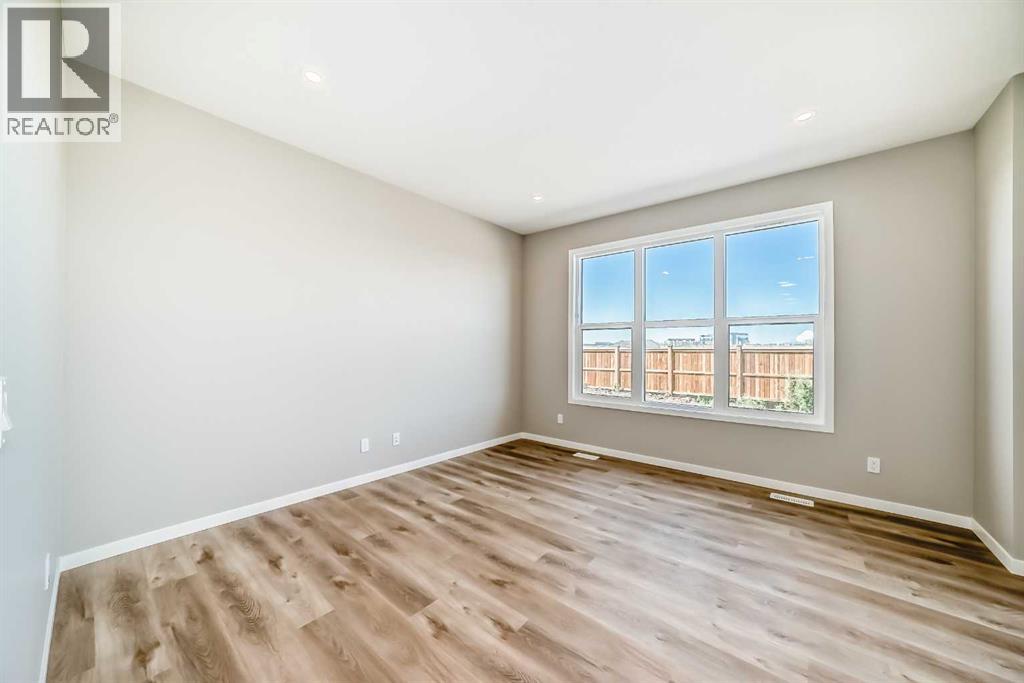 Photo 6 of 79 Bartlett Crescent Se, Calgary AB