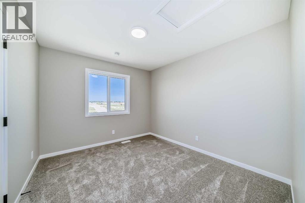 Photo 25 of 79 Bartlett Crescent Se, Calgary AB