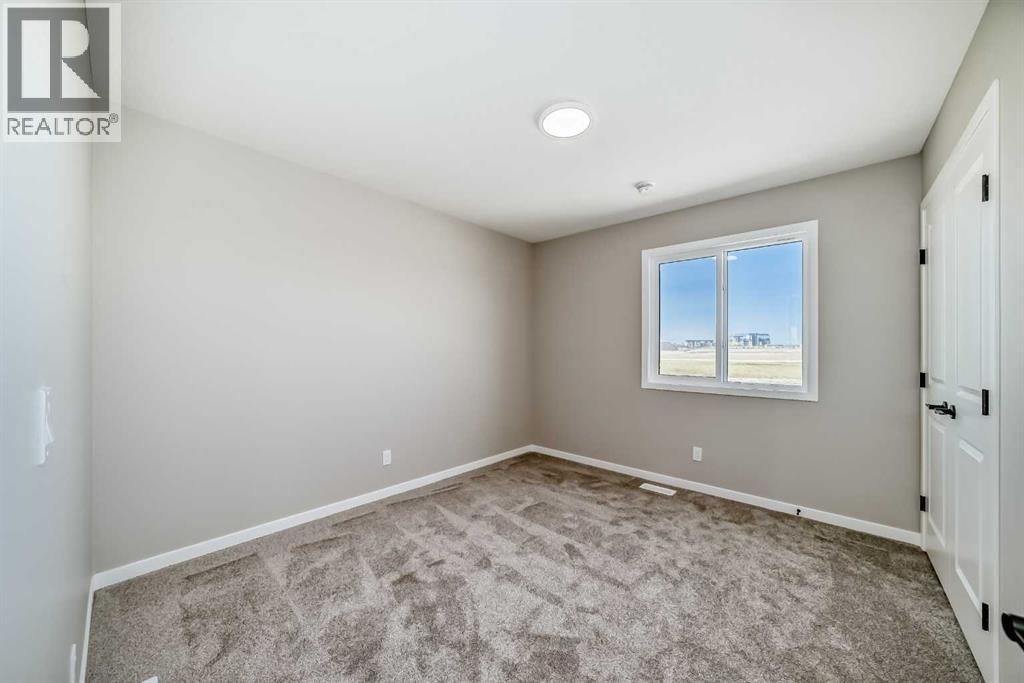 Photo 23 of 79 Bartlett Crescent Se, Calgary AB