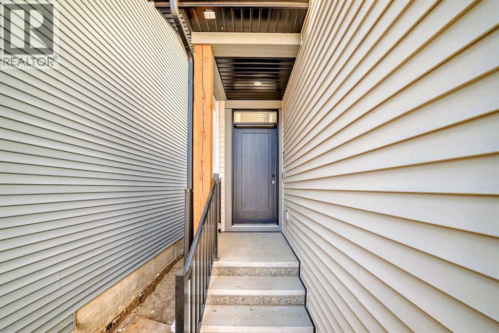 Photo 2 of 79 Bartlett Crescent Se, Calgary AB