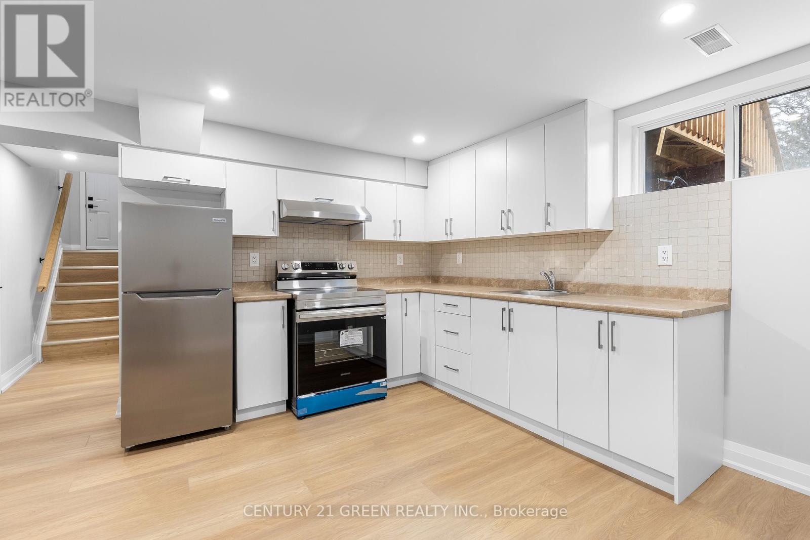 Photo 33 of 32 Brookridge Drive, Toronto ON