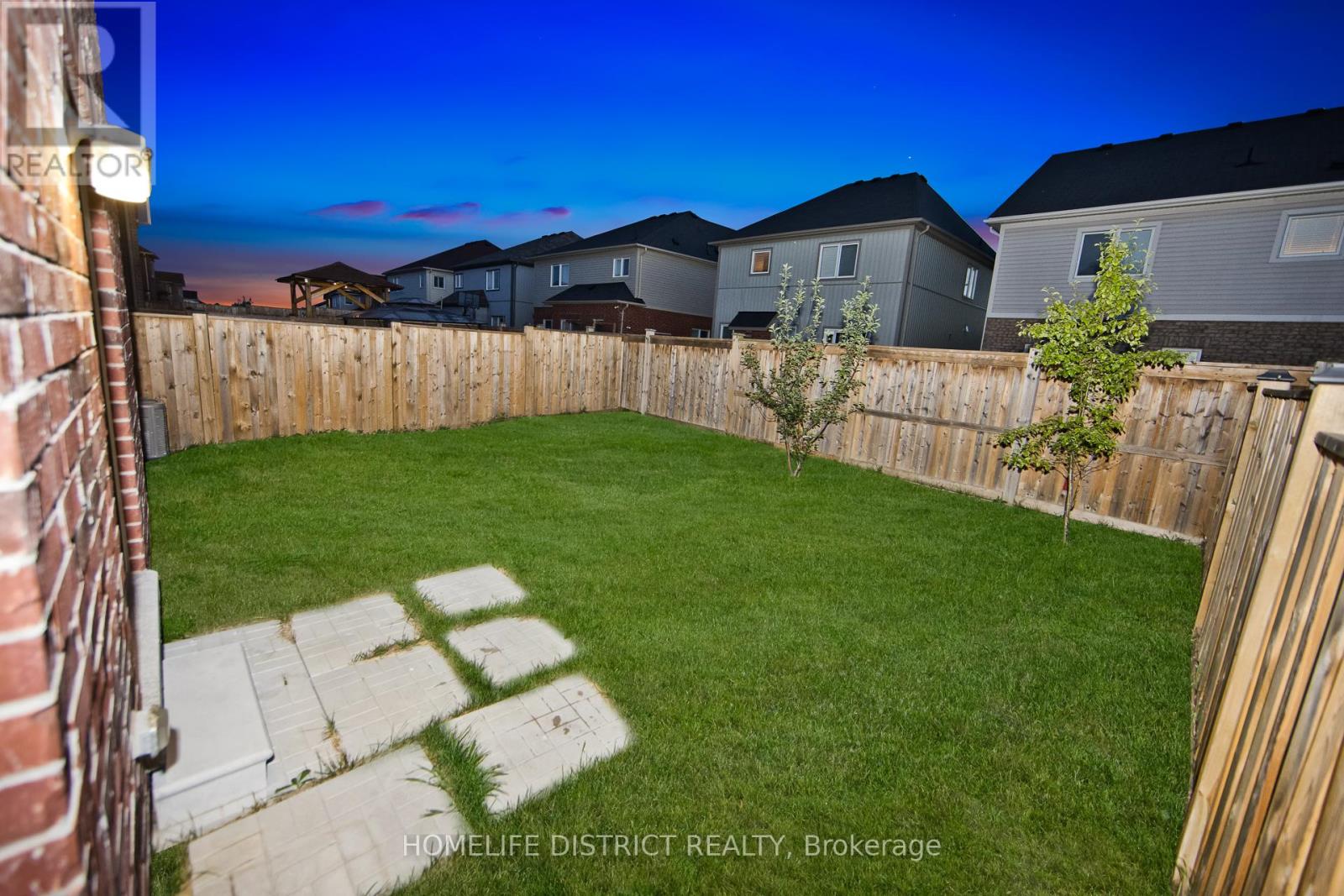 Photo 32 of 22 Tait Crescent, Clarington ON