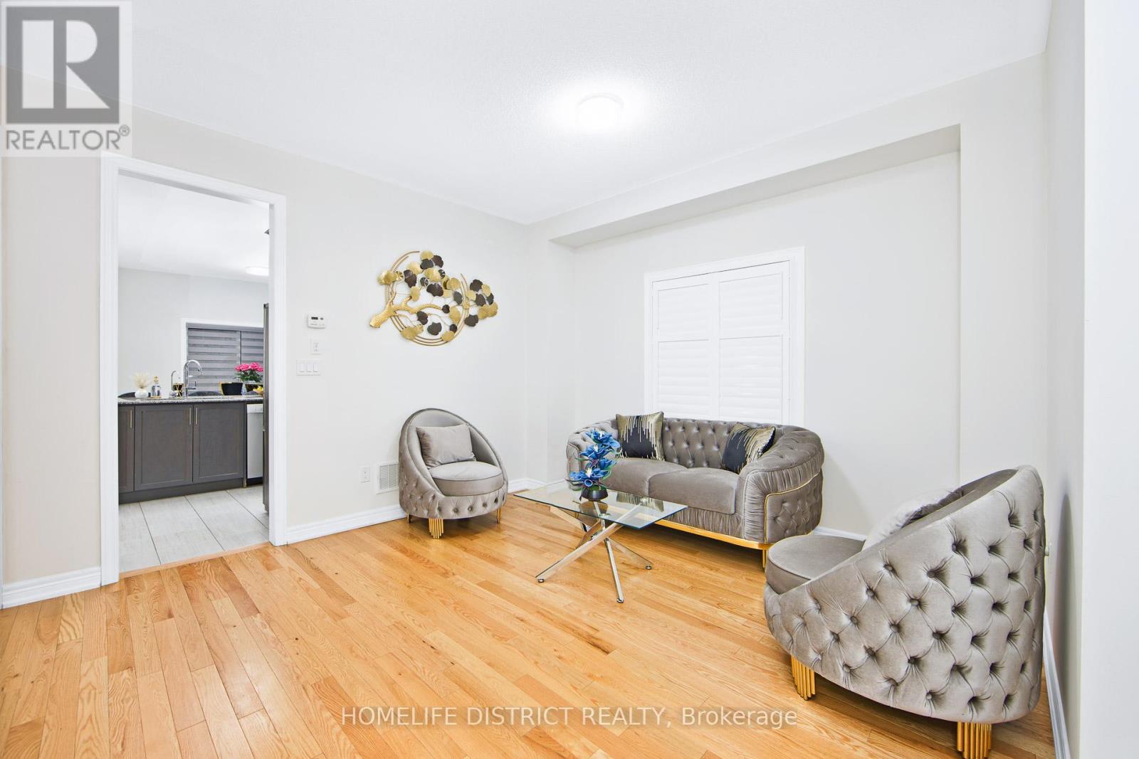 Photo 9 of 22 Tait Crescent, Clarington ON