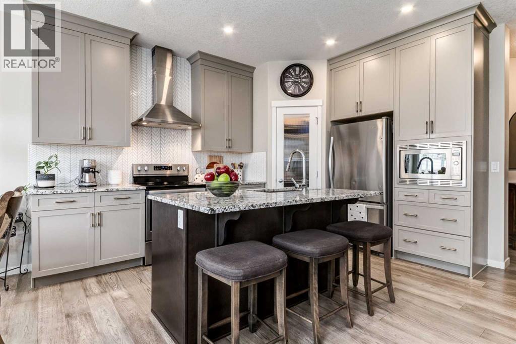 Photo 5 of 213 Nolanhurst Way Nw, Calgary AB
