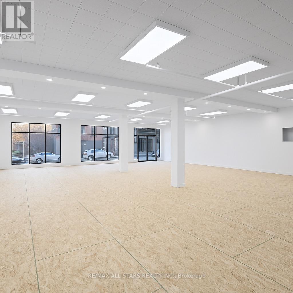 Photo 2 of 103 14 Mccaul Street, Toronto ON