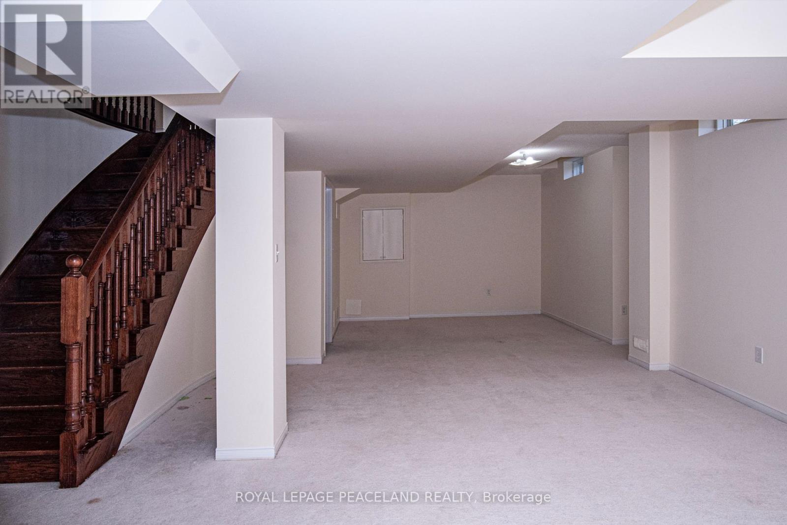 Photo 7 of 536 Forsyth Farm Drive, Whitchurchstouffville ON