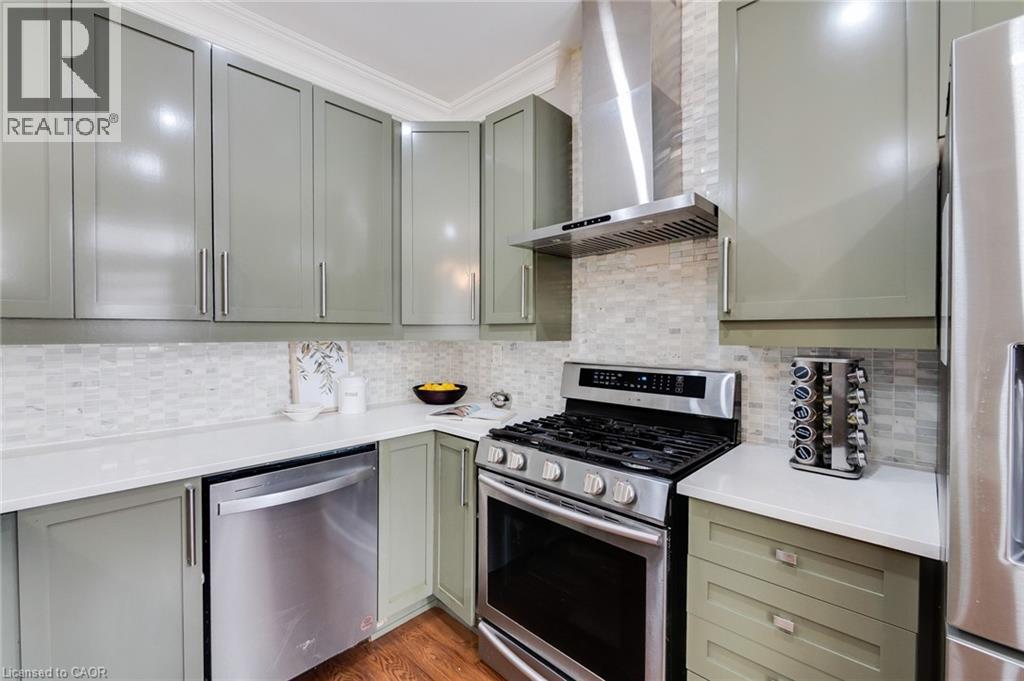 Photo 16 of 940 Philbrook Drive, Milton ON
