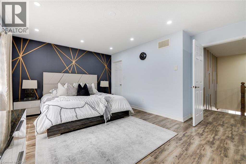 Photo 22 of 940 Philbrook Drive, Milton ON
