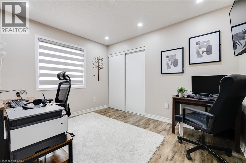 Photo 30 of 940 Philbrook Drive, Milton ON
