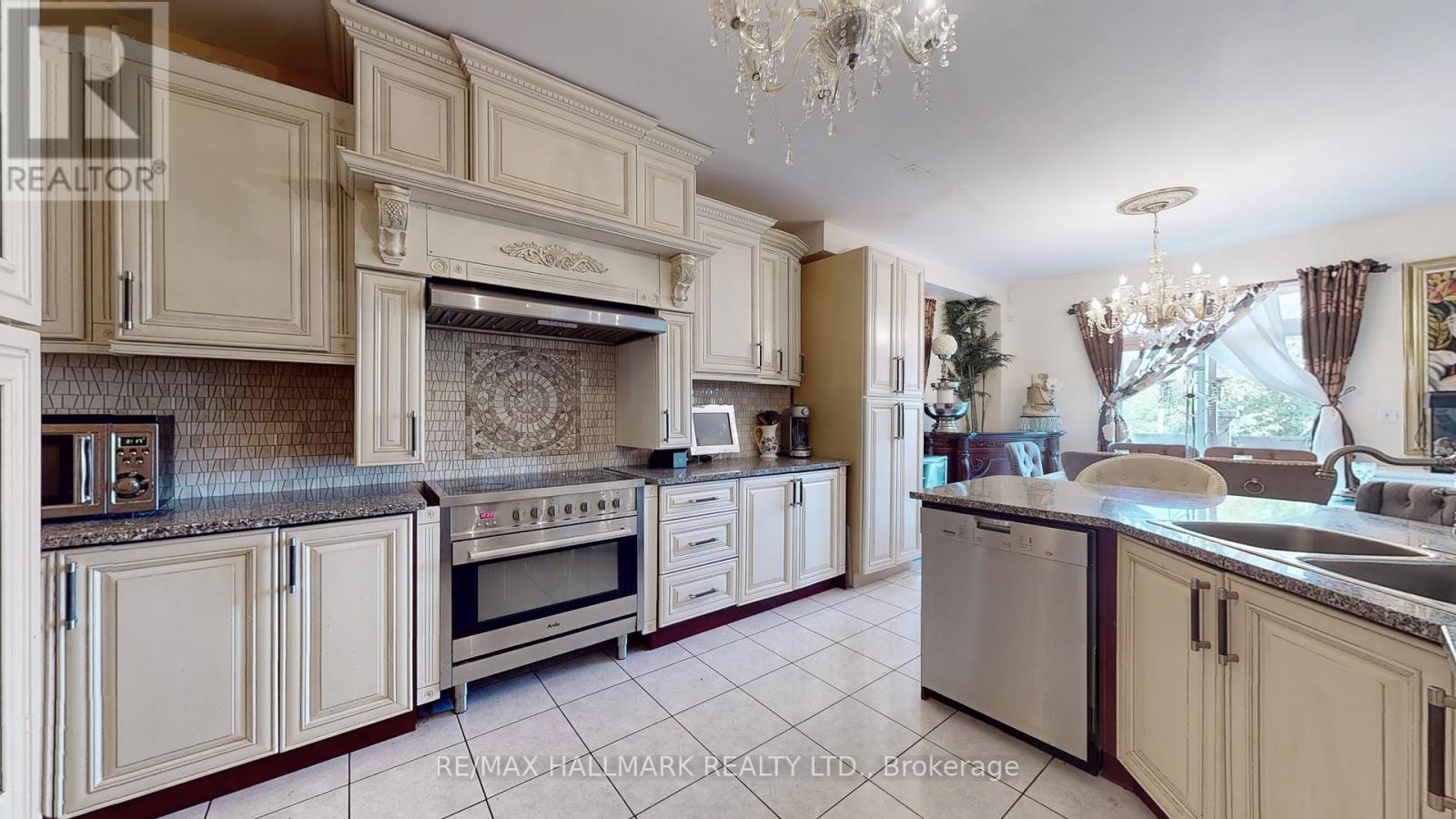 Photo 11 of 113 Fred Young Drive, Toronto ON