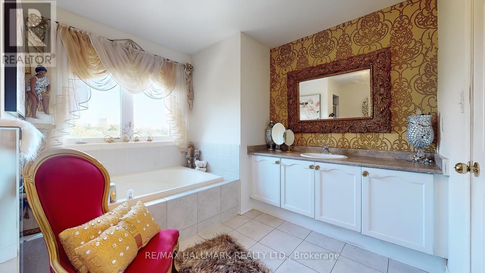 Photo 20 of 113 Fred Young Drive, Toronto ON