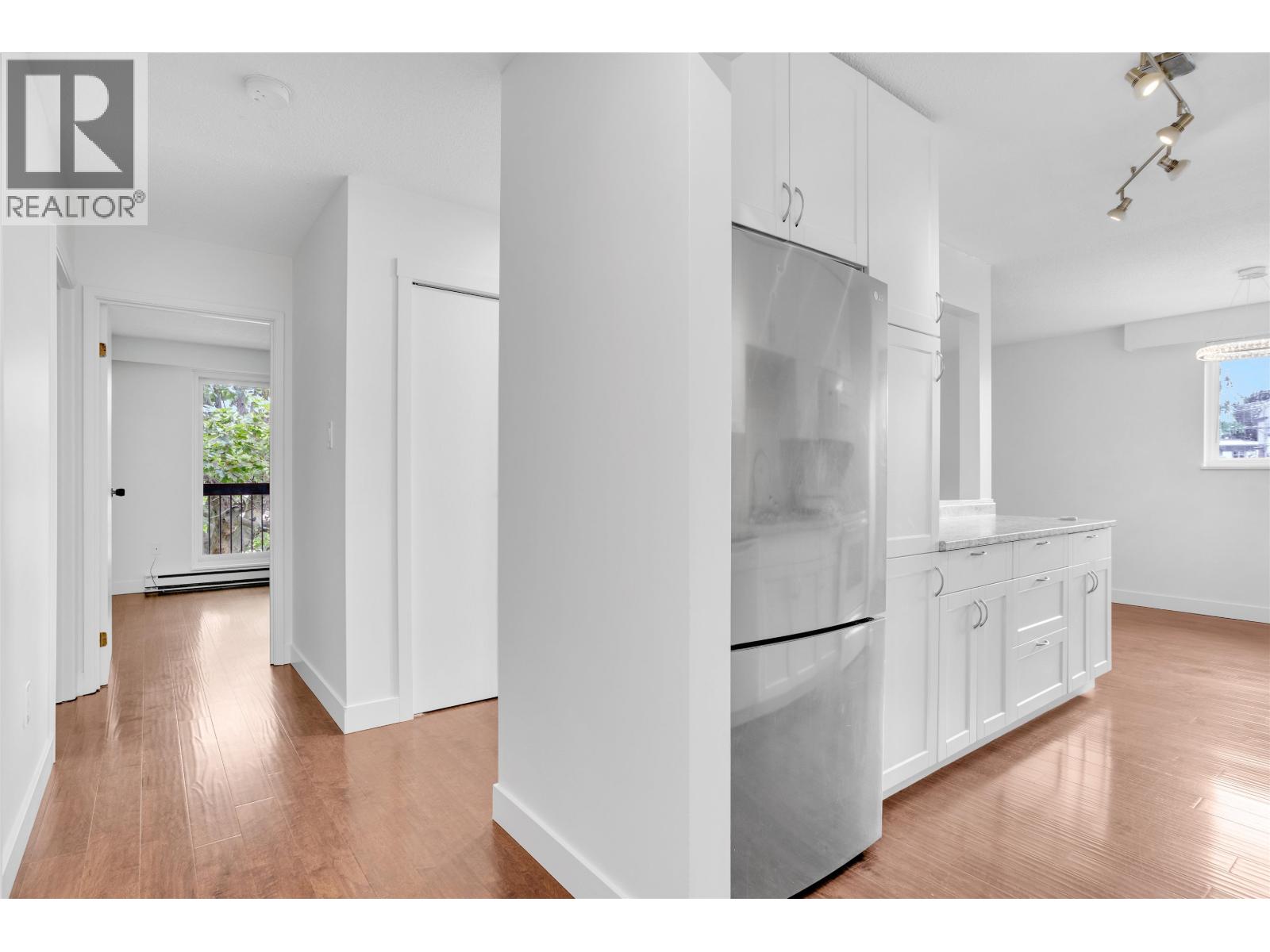 Photo 9 of 307 2381 Bury Avenue, Port Coquitlam BC