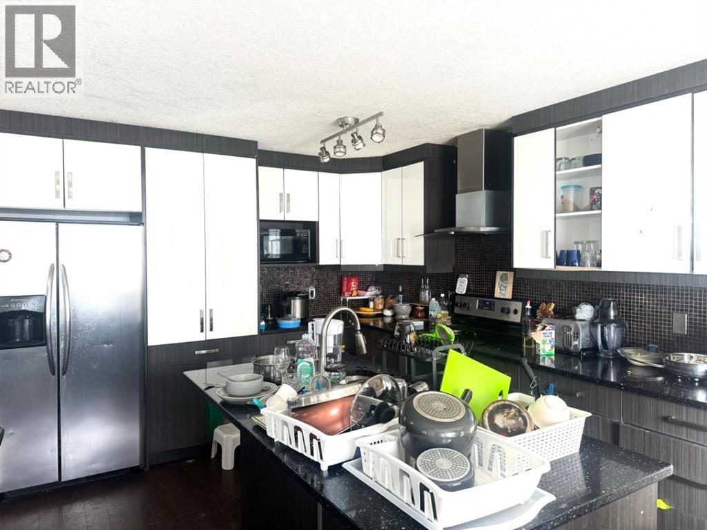 Single Family House for Sale in  SADDLEBACK Way NE Saddle Ridge Calgary 