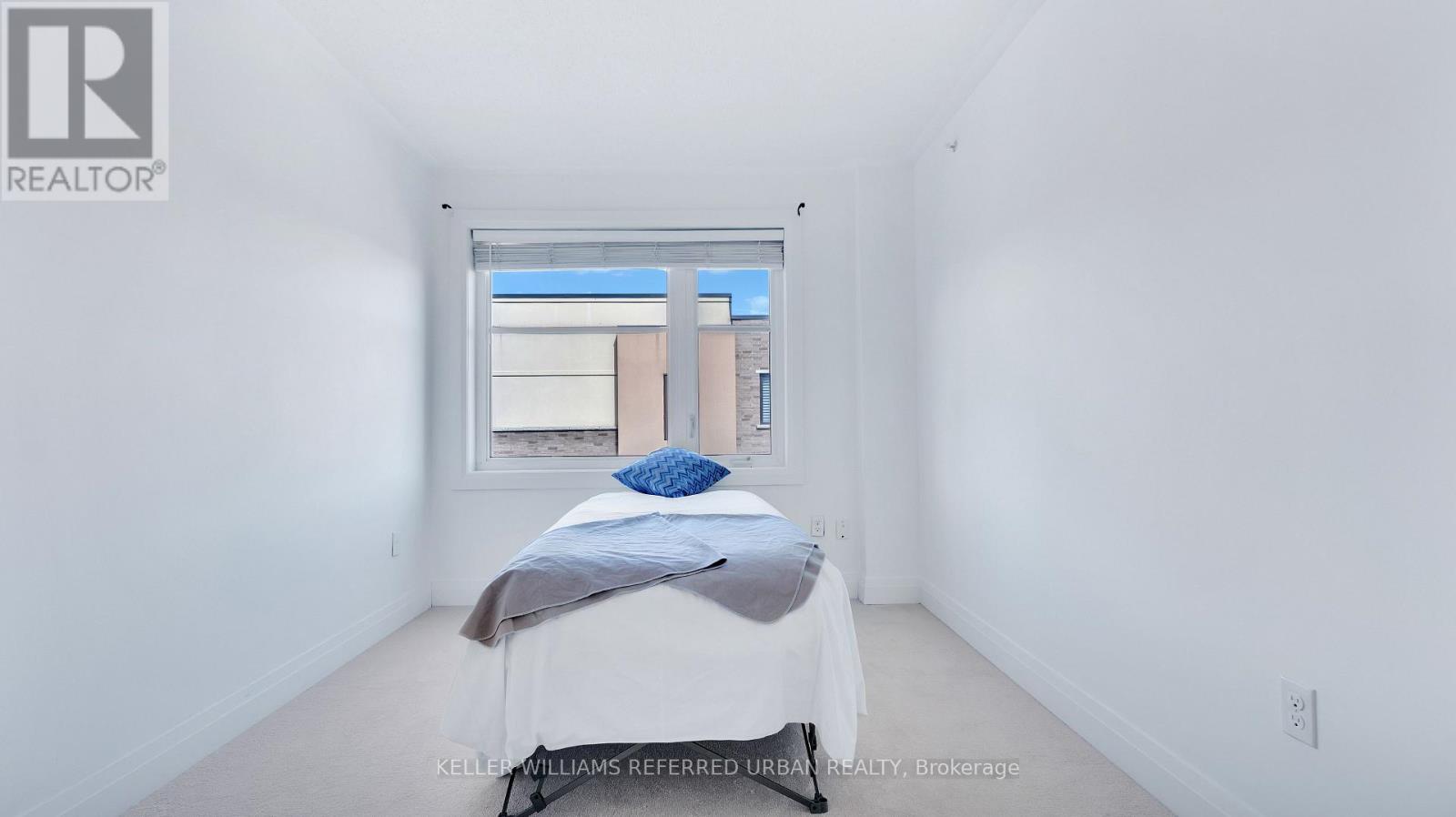 Photo 11 of 50 Jerseyville Way, Whitby ON