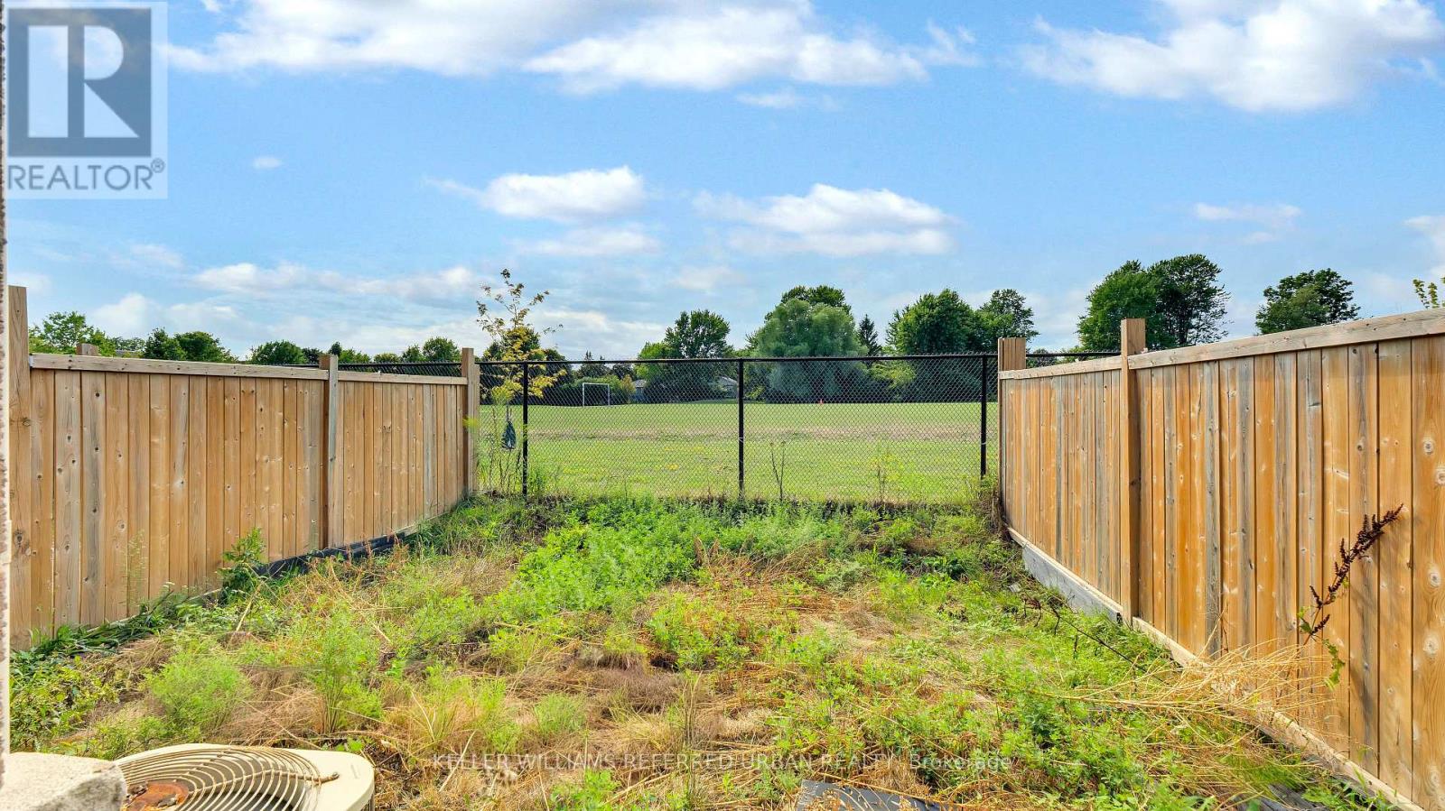 Photo 36 of 50 Jerseyville Way, Whitby ON