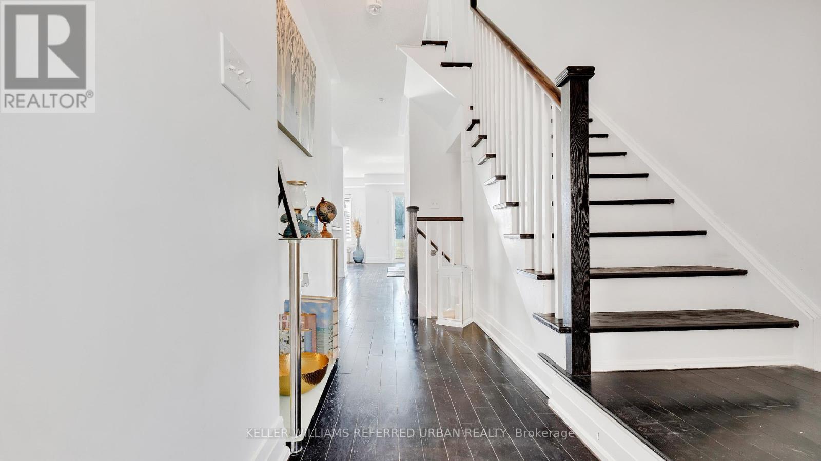 Photo 38 of 50 Jerseyville Way, Whitby ON