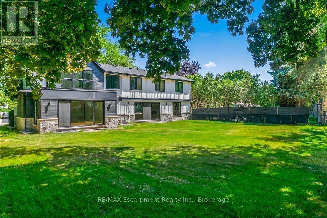 Photo 33 of 319 Beechfield Road, Oakville ON