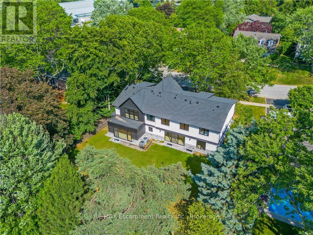 Photo 34 of 319 Beechfield Road, Oakville ON