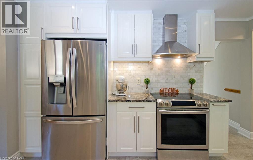 Photo 12 of 164 Mcmurchy Avenue S, Brampton ON