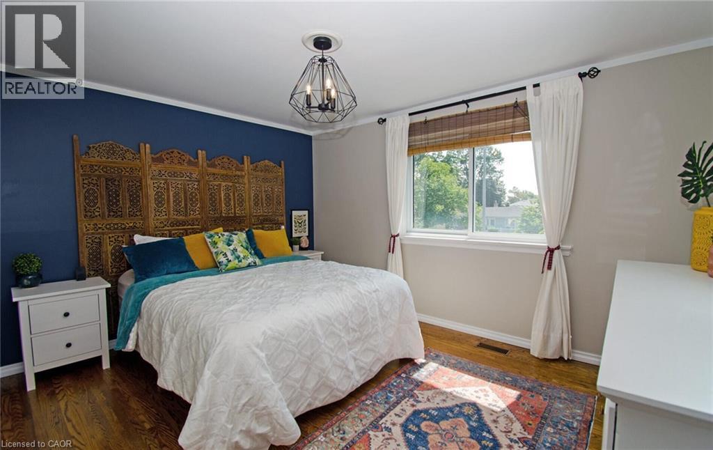 Photo 17 of 164 Mcmurchy Avenue S, Brampton ON