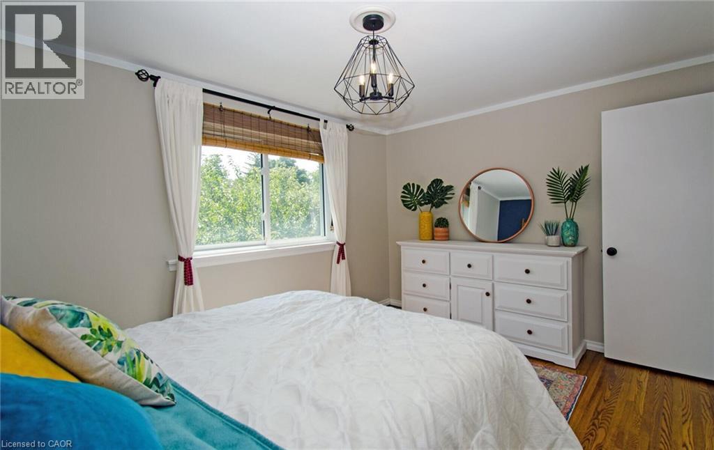 Photo 18 of 164 Mcmurchy Avenue S, Brampton ON
