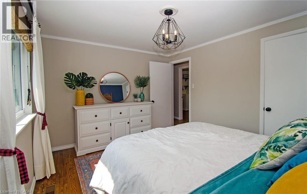 Photo 19 of 164 Mcmurchy Avenue S, Brampton ON