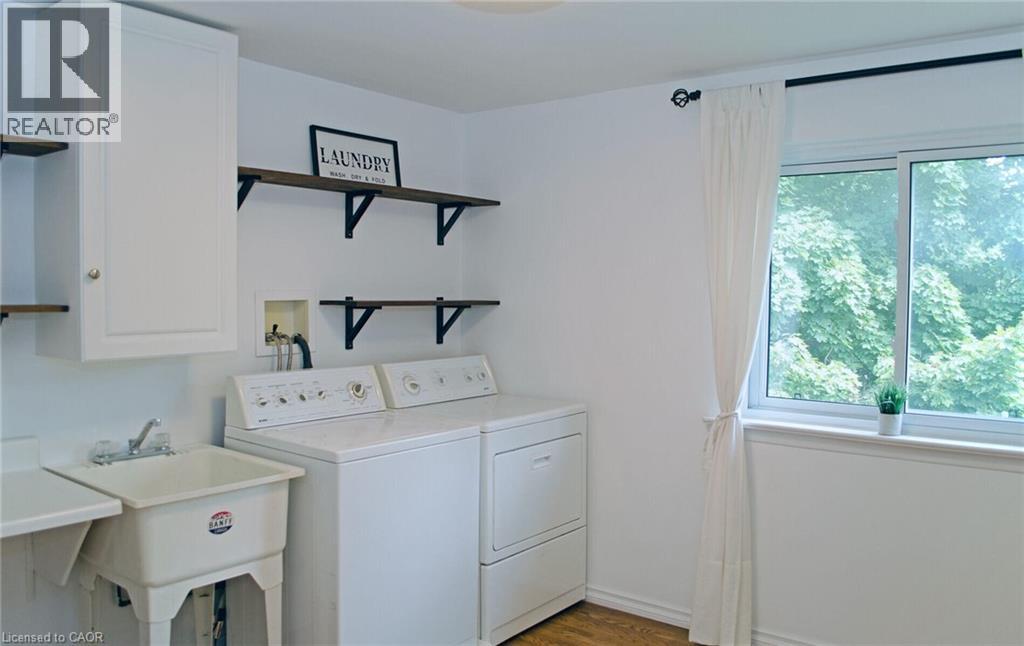 Photo 27 of 164 Mcmurchy Avenue S, Brampton ON