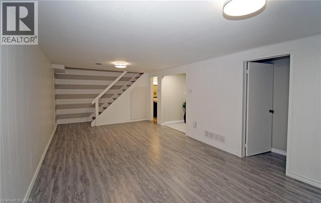 Photo 33 of 164 Mcmurchy Avenue S, Brampton ON