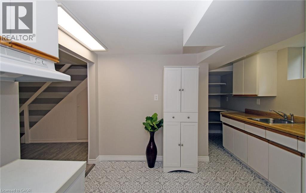 Photo 36 of 164 Mcmurchy Avenue S, Brampton ON