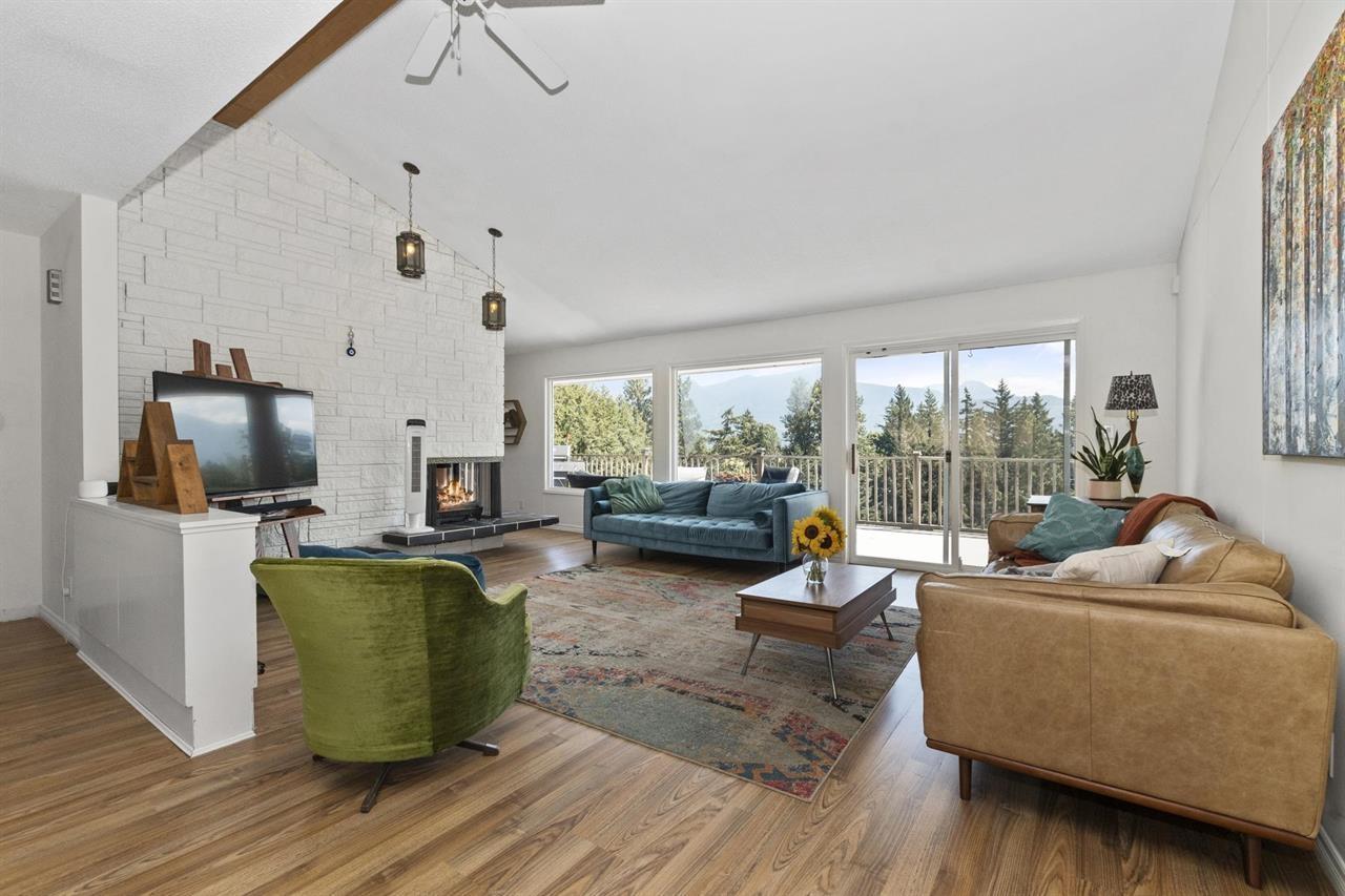 Photo 3 of 10005 Kenswood Drive Little Mountain, Chilliwack BC