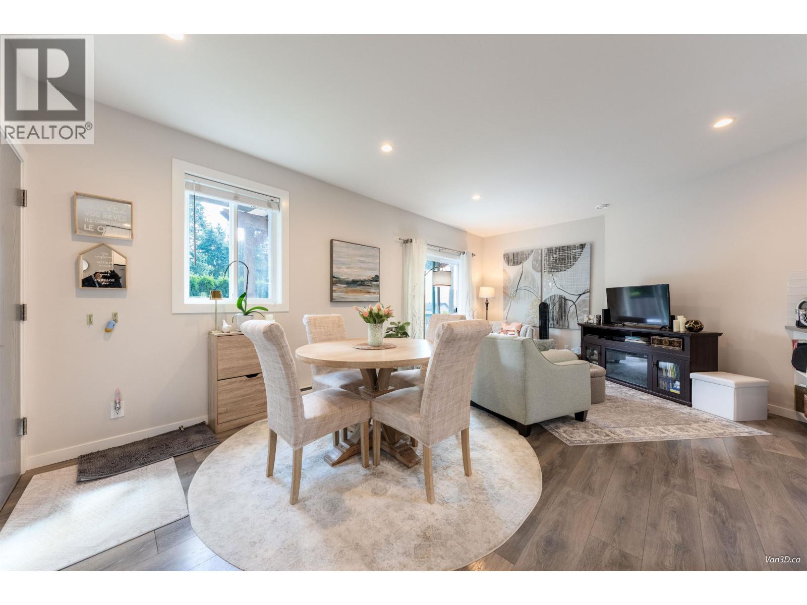 Photo 24 of 949 Hartford Place, North Vancouver BC