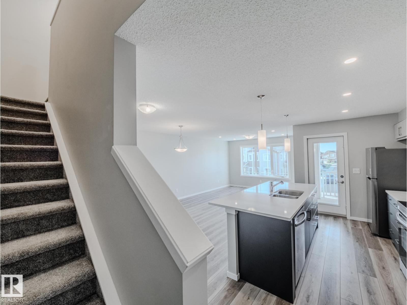 Photo 19 of 20532 21 Av Nw, Edmonton AB