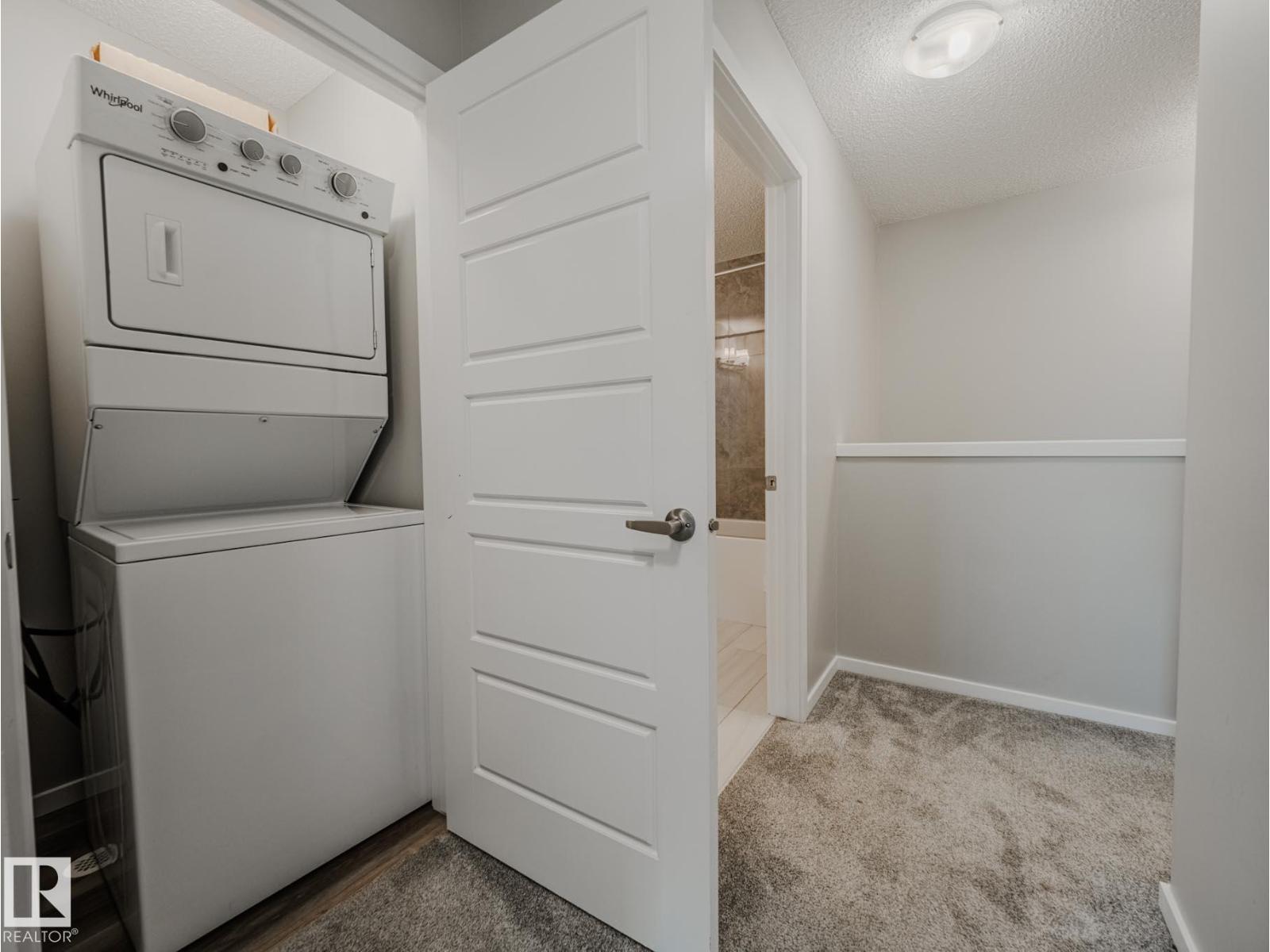 Photo 27 of 20532 21 Av Nw, Edmonton AB