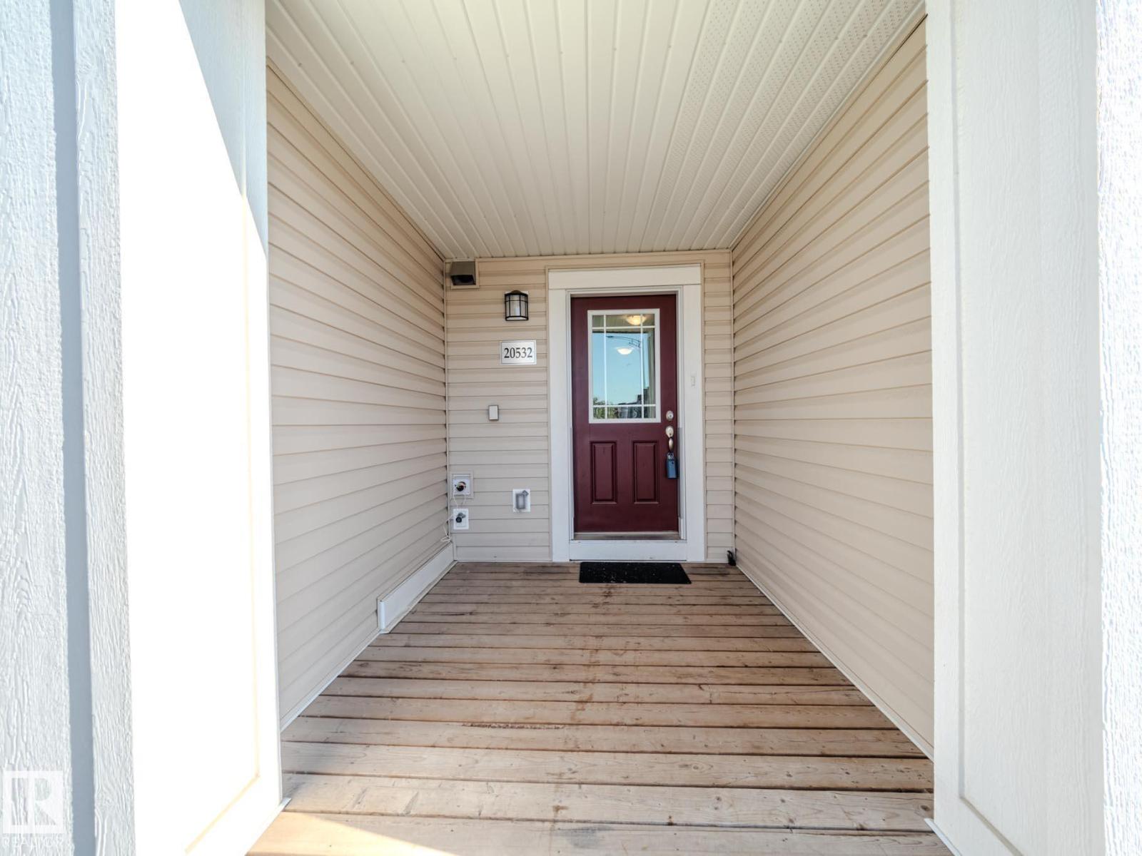 Photo 40 of 20532 21 Av Nw, Edmonton AB