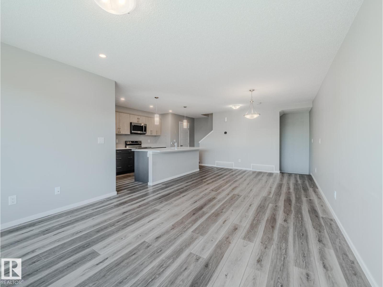 Photo 8 of 20532 21 Av Nw, Edmonton AB