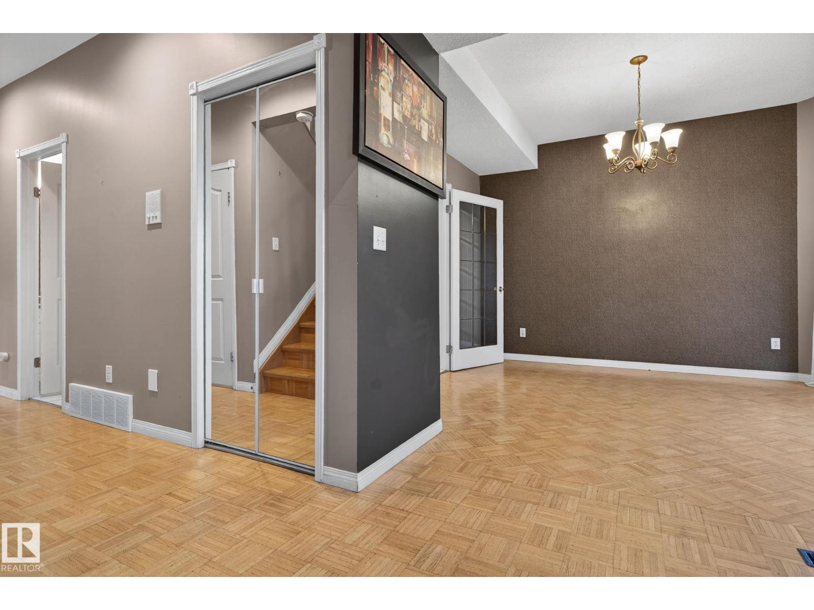 Photo 26 of 3814 108 Av Nw, Edmonton AB